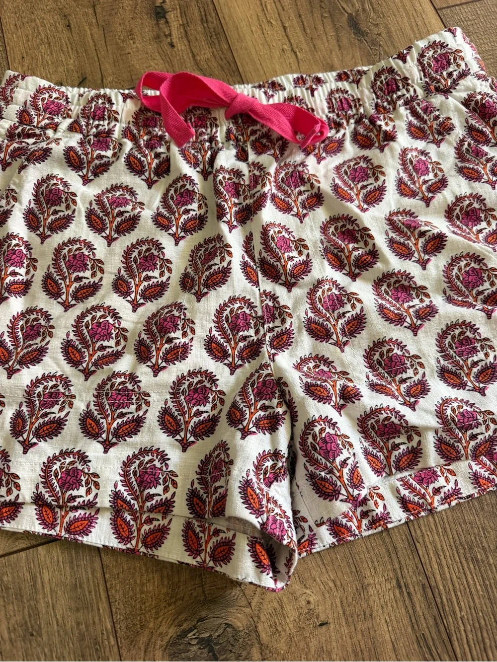 J. Crew Cream Shorts with Pink and Orange Floral Print size small like new